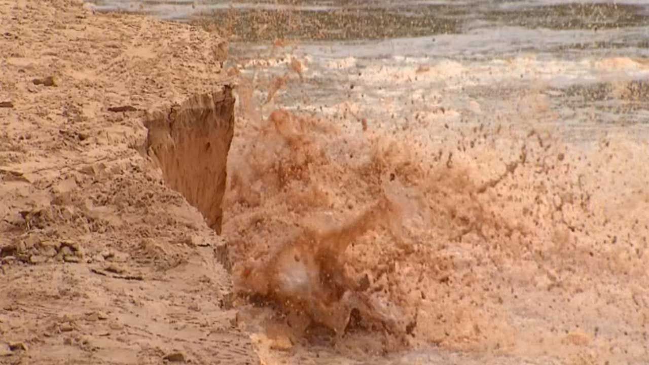 Homeowners Consider Costly Plan To Save Twin Lakes Community From River