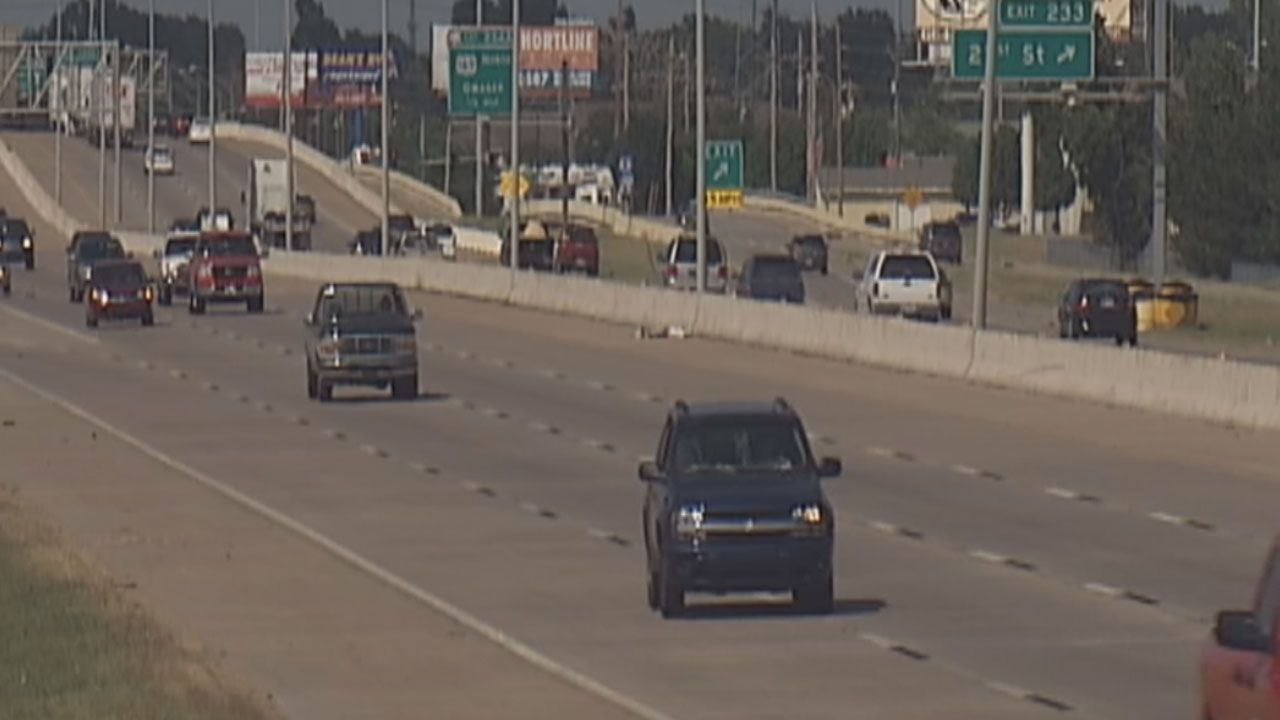 Bill Aimed At Catching Uninsured Drivers Awaiting Gov. Fallin's Signature