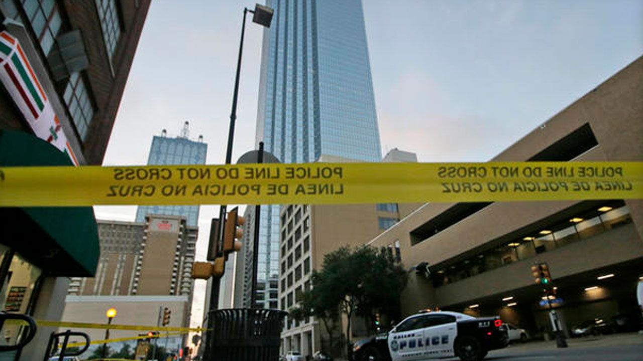 Dallas Shooting: Experts Say Use Of Bomb Robot A 'First'