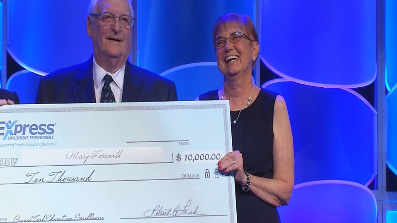 Oklahoma Teachers Get Surprise Cash Awards