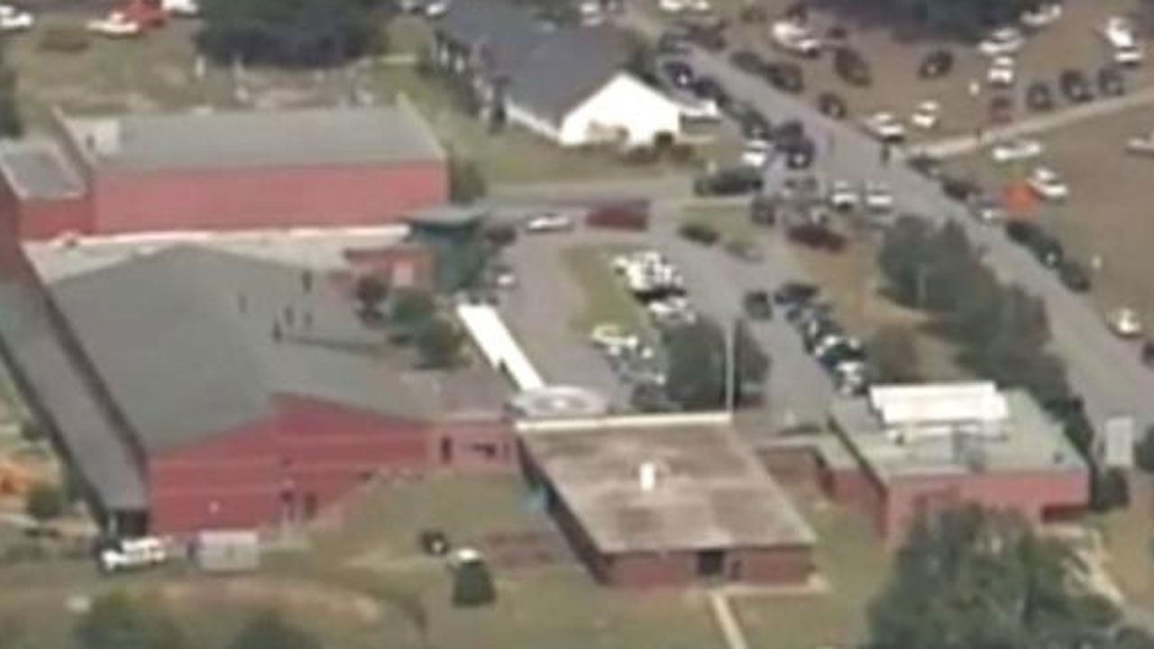 Officials: 2 Children, Teacher Injured In Shooting At SC Elementary School