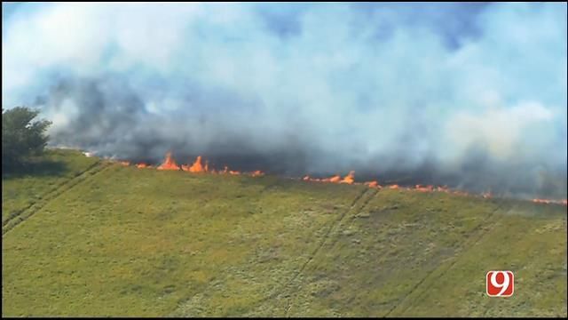 Crews Battle Grass Fire In Pottawatomie County