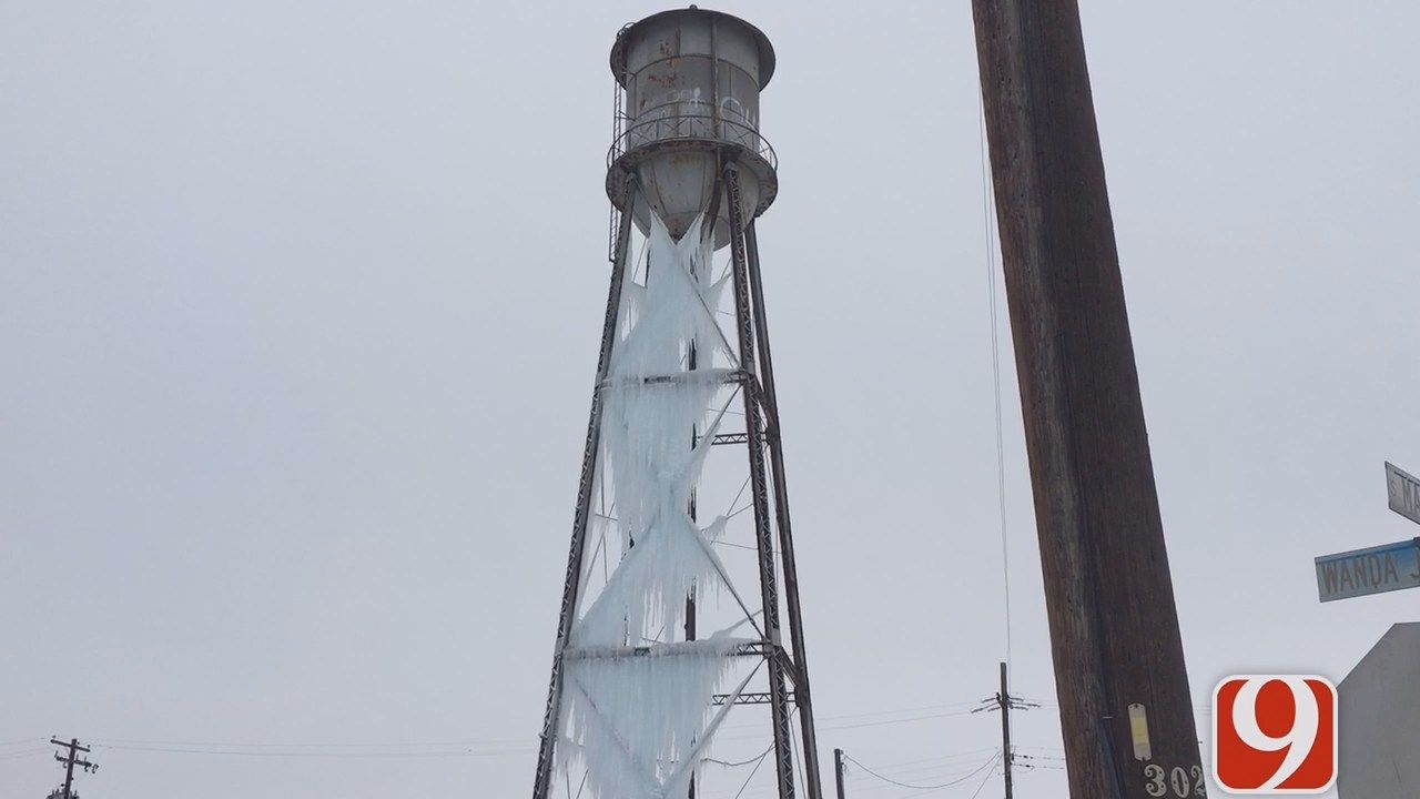Residents Concerned About Leaking Water Tower In Maud