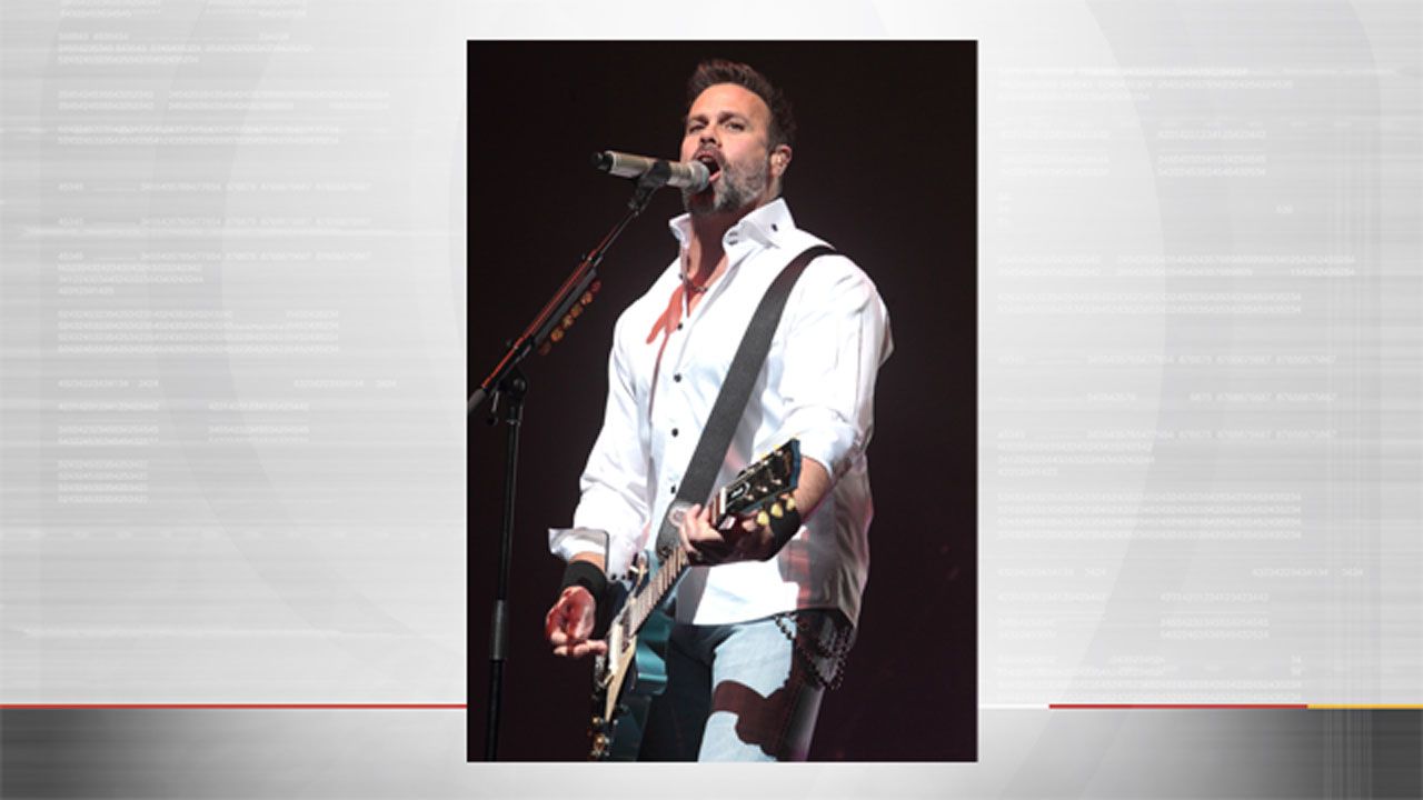 Country Music Singer Troy Gentry Killed In Helicopter Crash