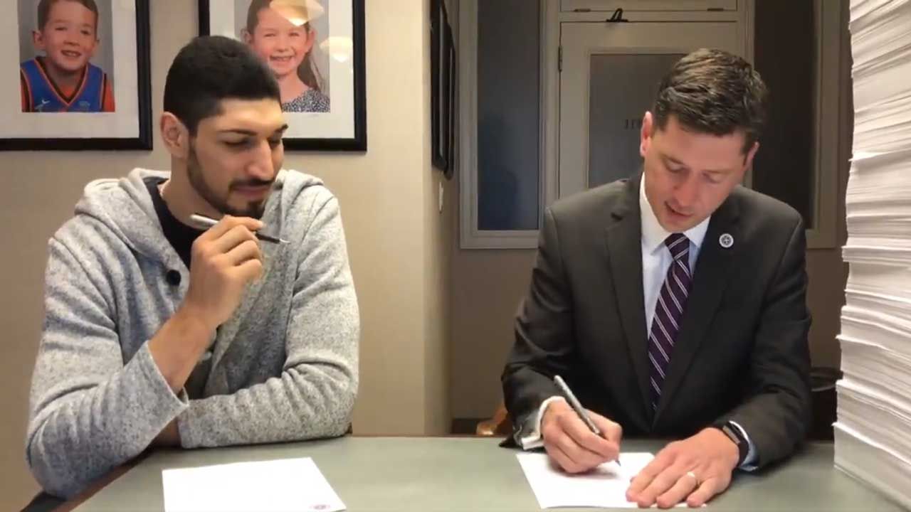 OKC Mayor ‘Pardons’ Fans For Leaving Thunder Game Early