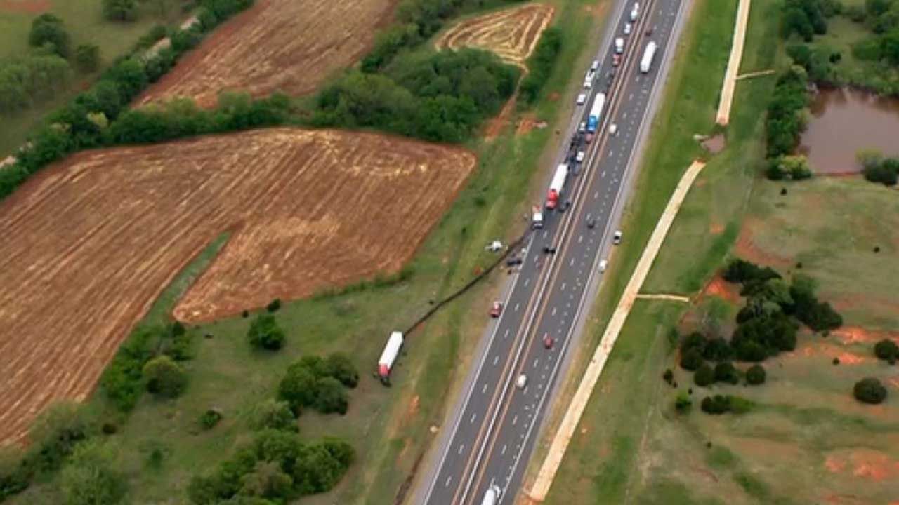 2 Killed In Crash Involving A Tractor-Trailer On Turner Turnpike