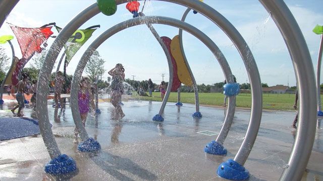 Edmond Toddler Gets E. Coli After Splash Pad Visit