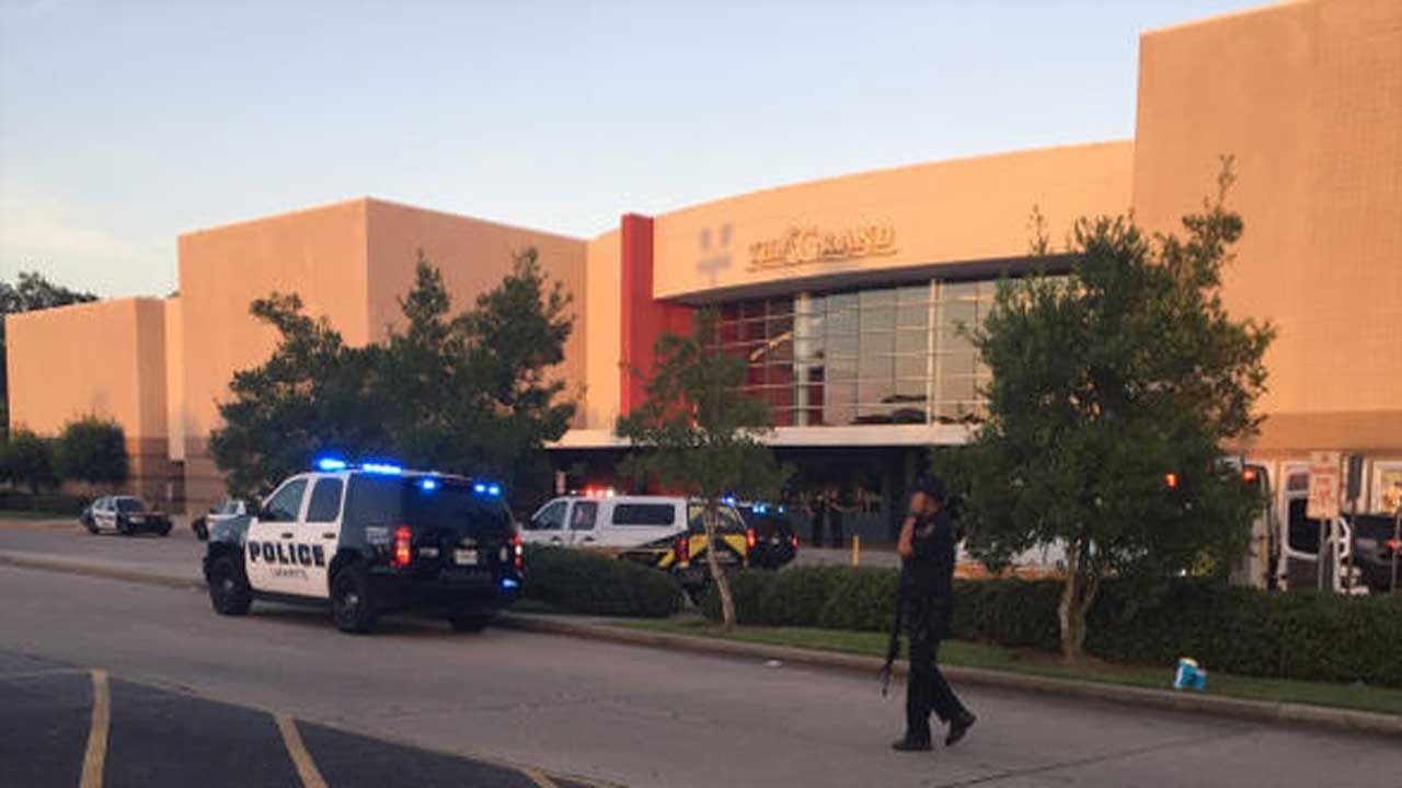3 dead, Including Gunman, In Louisiana Theater Shooting