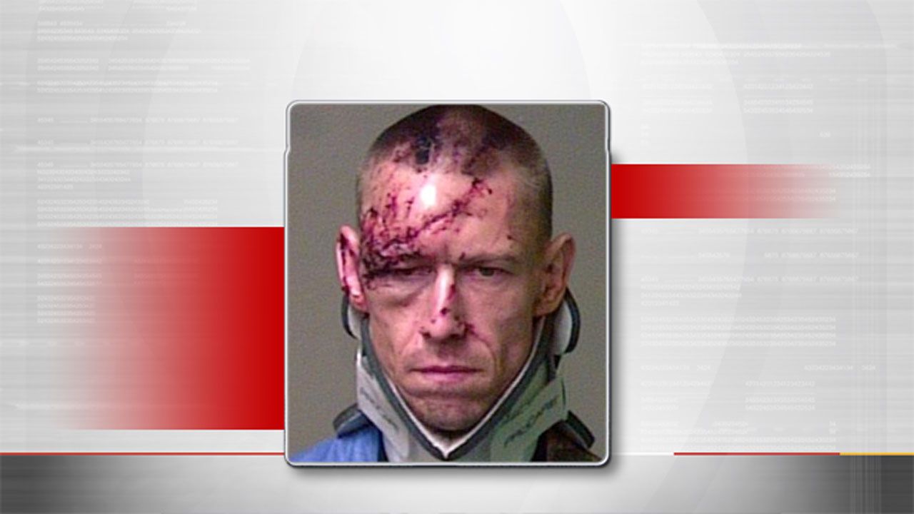 Man Arrested After Leading Edmond Police On Chase, Crashing Into Pole