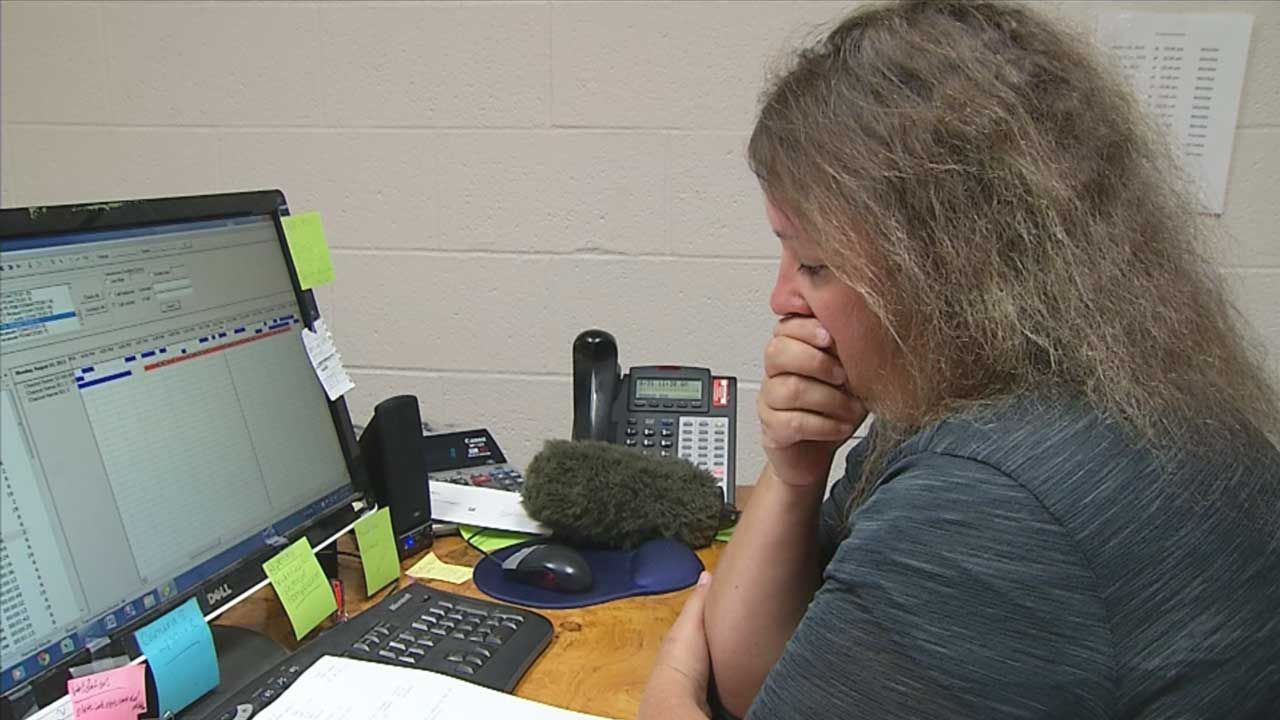 Dispatcher Helps Mother Save Baby During 911 Call