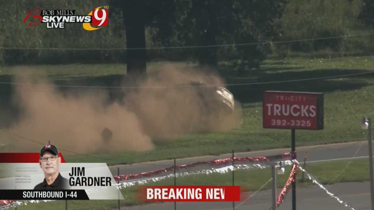 Woman Leads OHP On High-Speed Chase, Runs After Flipping Vehicle