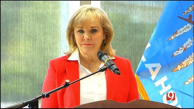 Gov. Fallin, DHS Kick Off Initiative To Recruit More Foster, Adoptive Parents