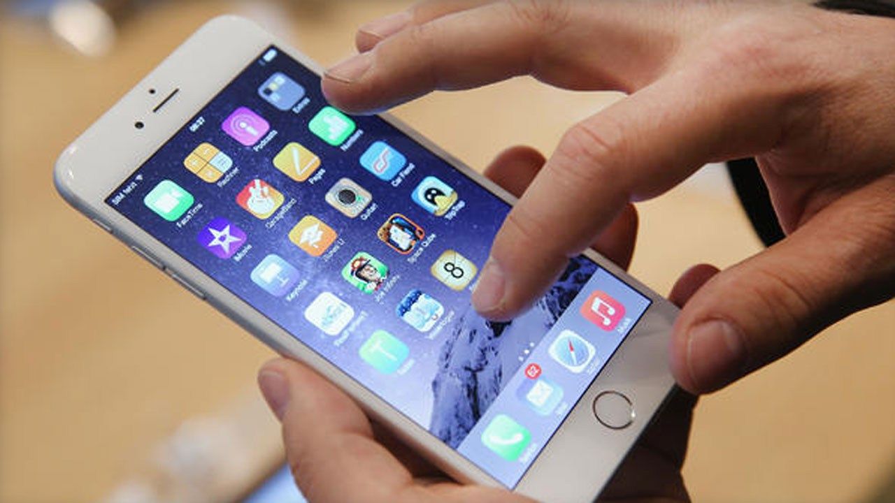 Investors Press Apple To Help Curb Kids' Smartphone Addiction