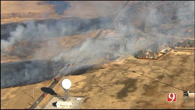Crews Battle Grass Fire In Rural Area Near S. Moore, NW Norman