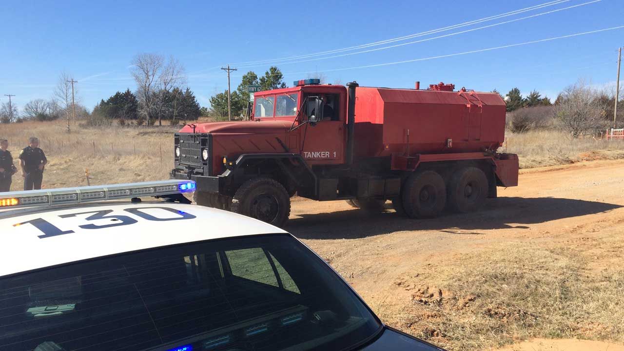 Fire Burns Hundreds Of Acres Near Harrah