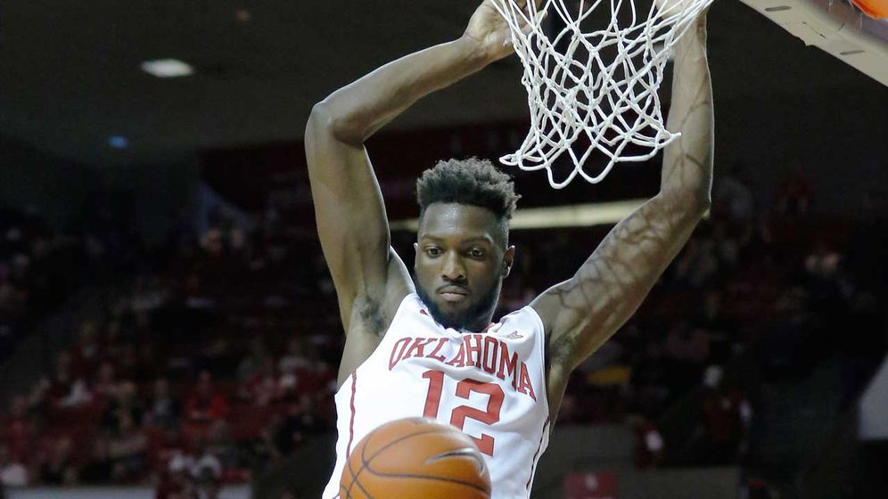 Ou Hoops Auburn Holds Off Sooners For 74 70 Win News On 6